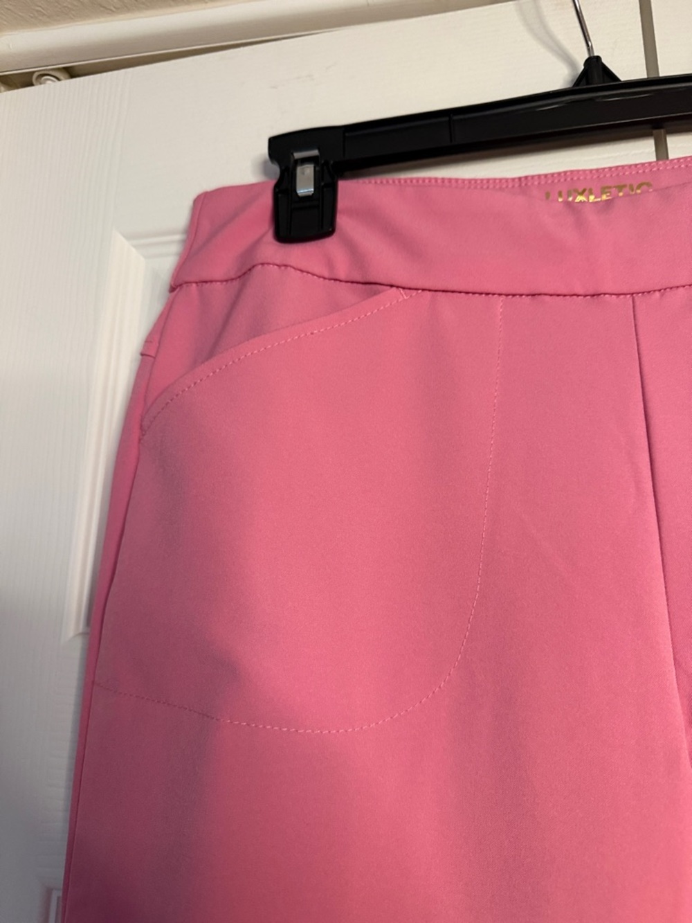 Lilly Pulitzer Luxletic Bubblegum Pink Pull-On Capri Pants - Picture 4 of 8
